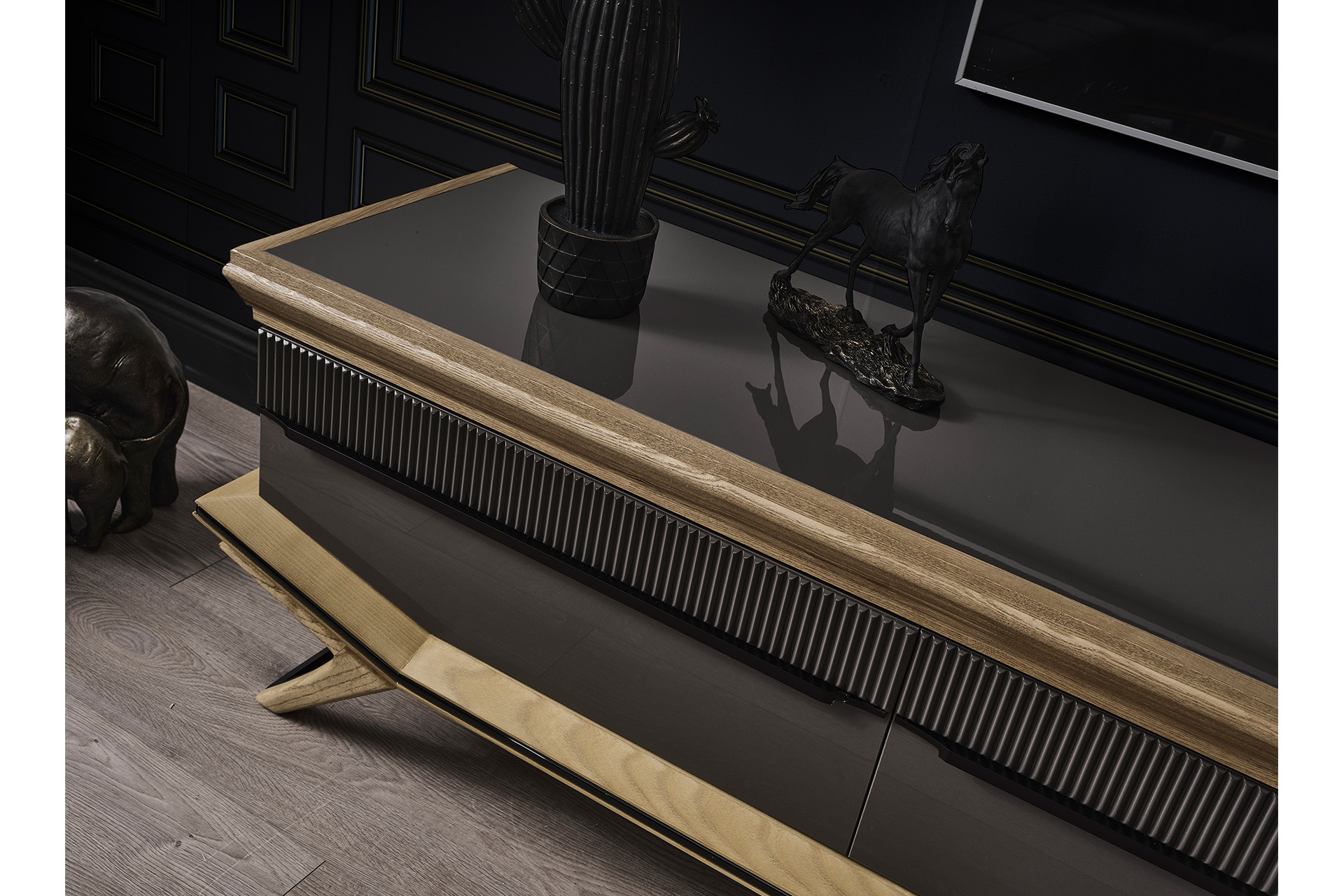 Grand%20Tv%20Ünitesi