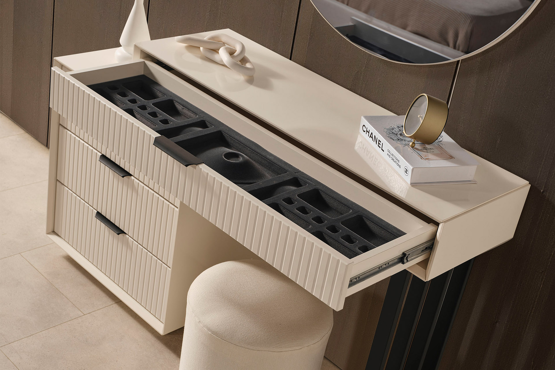 Lotus%20Yatak%20Odası